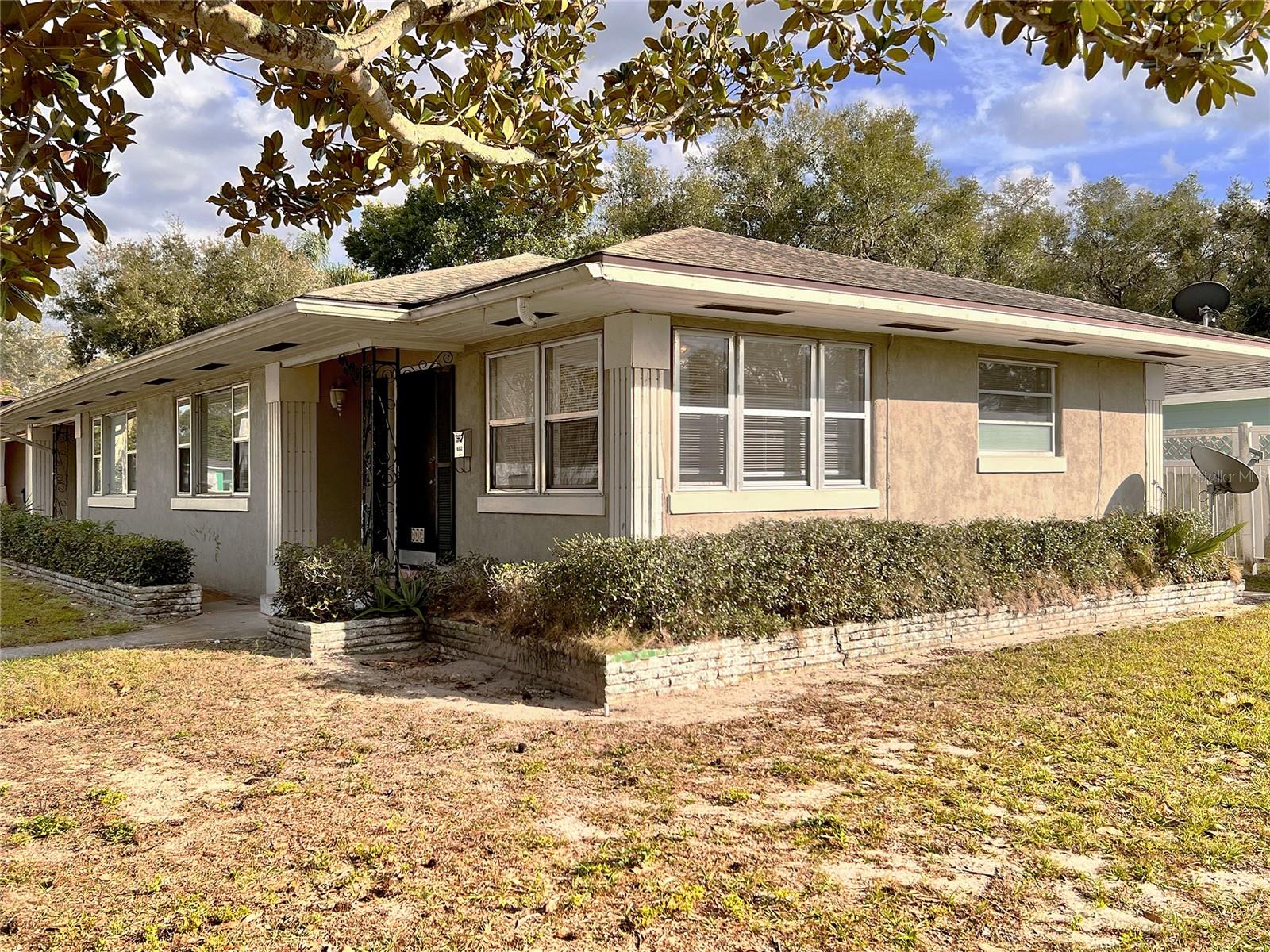 602 AVENUE F NE photo 5