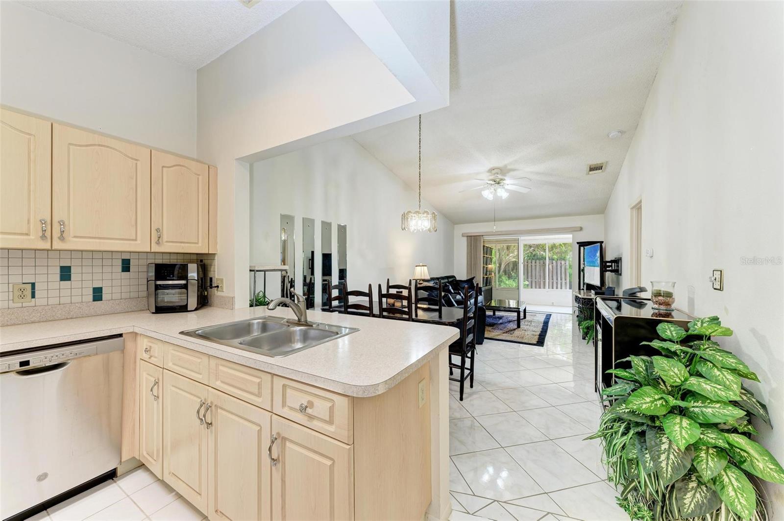 5376 ROYAL PALM AVE #5376 photo 5