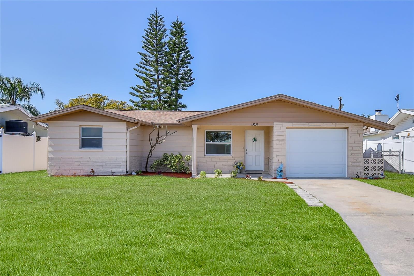 13531 ALLYN DR photo 2