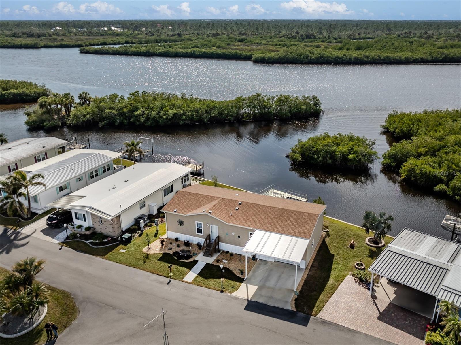 106 ISLAND POINT RD photo 5