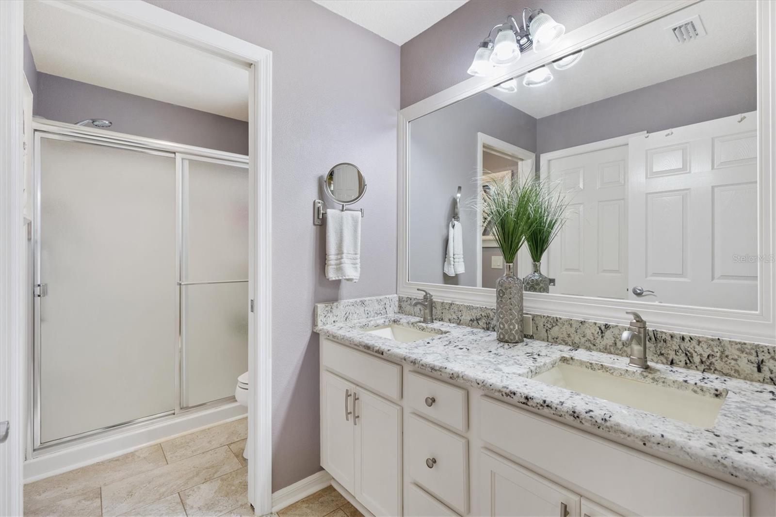 893 FENWICK LOOP photo 4