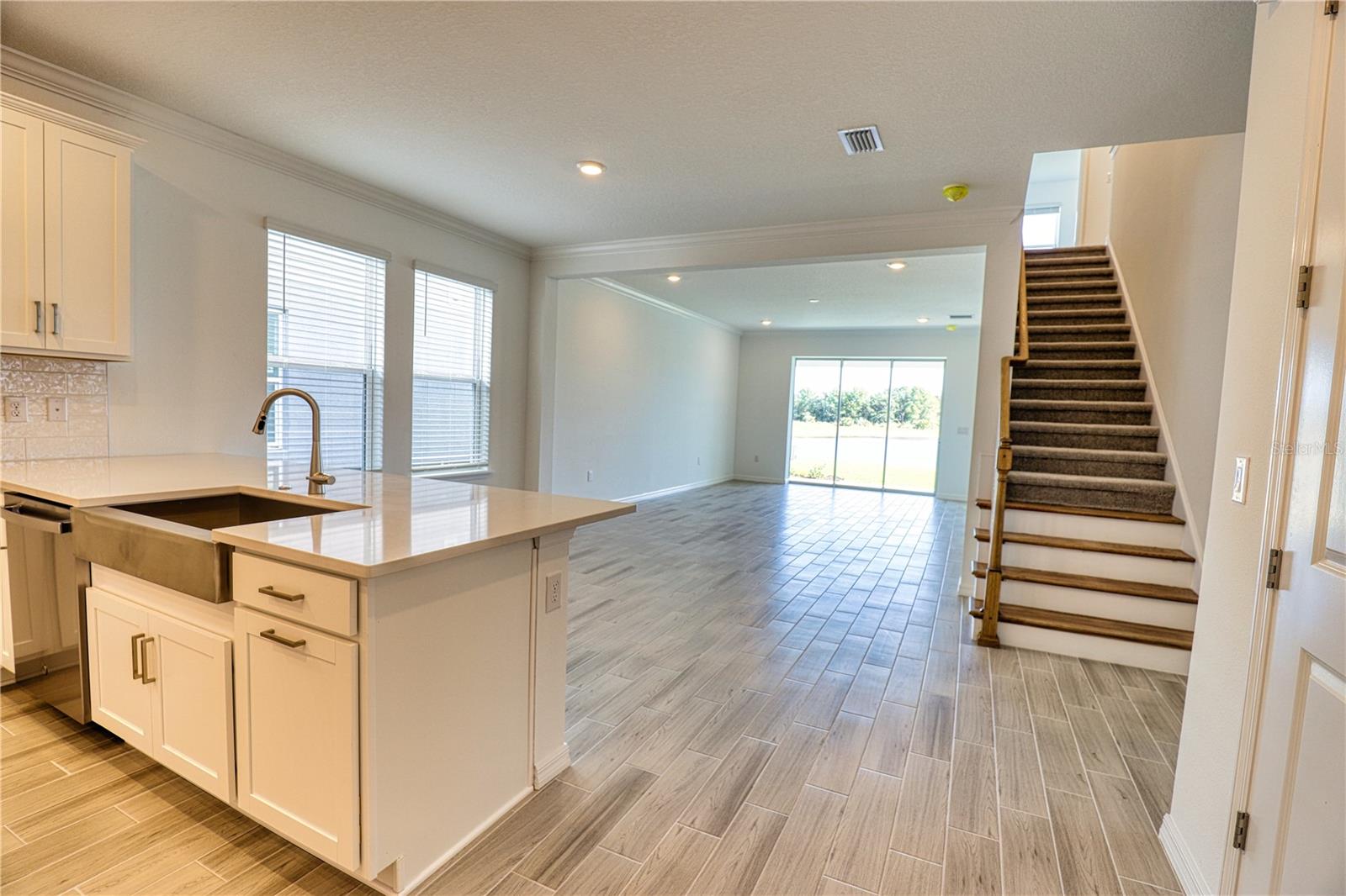 15060 SHADY PALMS LN photo 3