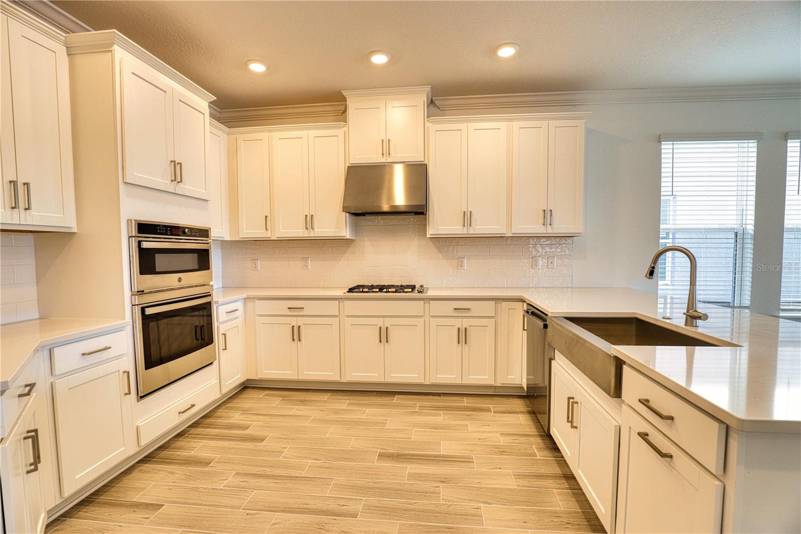 15060 SHADY PALMS LN photo 4