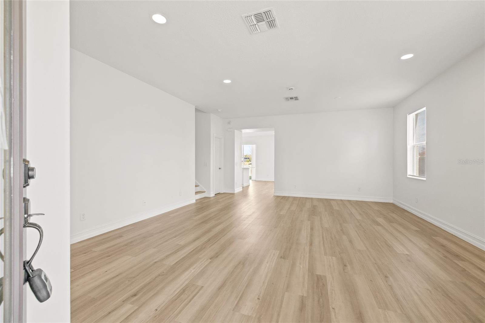 17507 BALMAHA DR photo 3