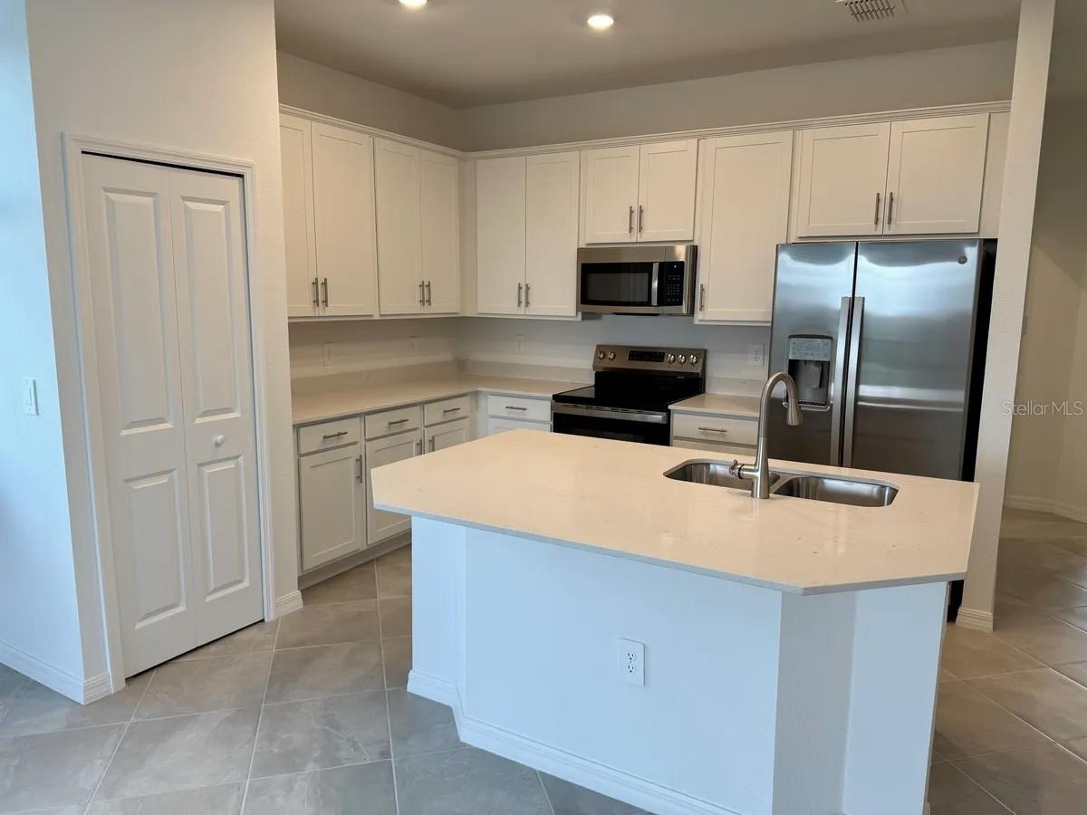 12320 WELLEN GOLF ST #308 photo 5