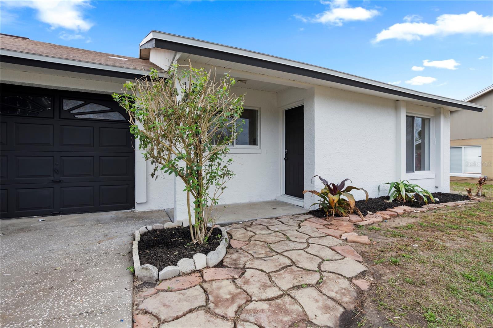 12 WINTER RIDGE CIR photo 4