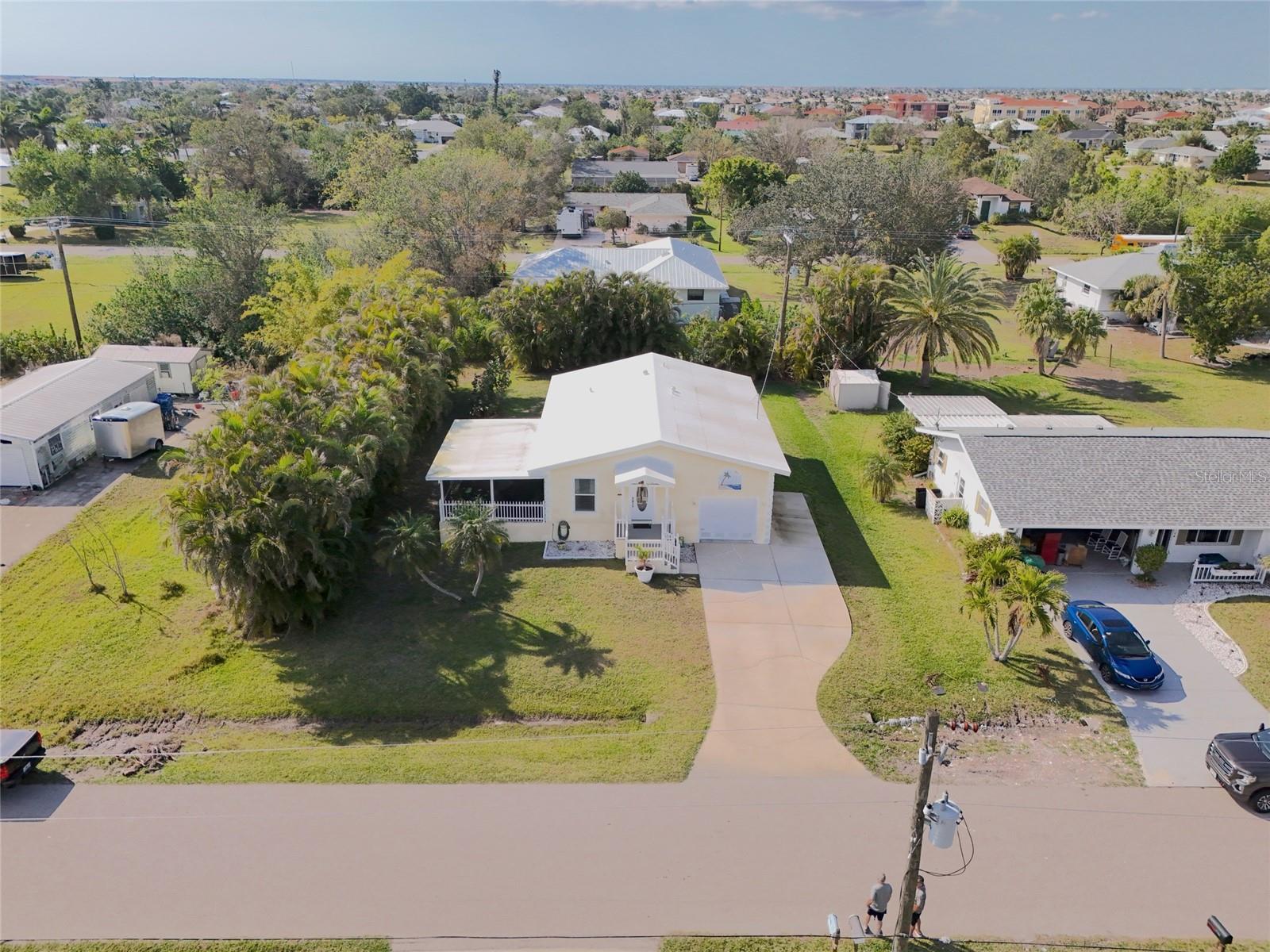 2711 LARKSPUR DR photo 5
