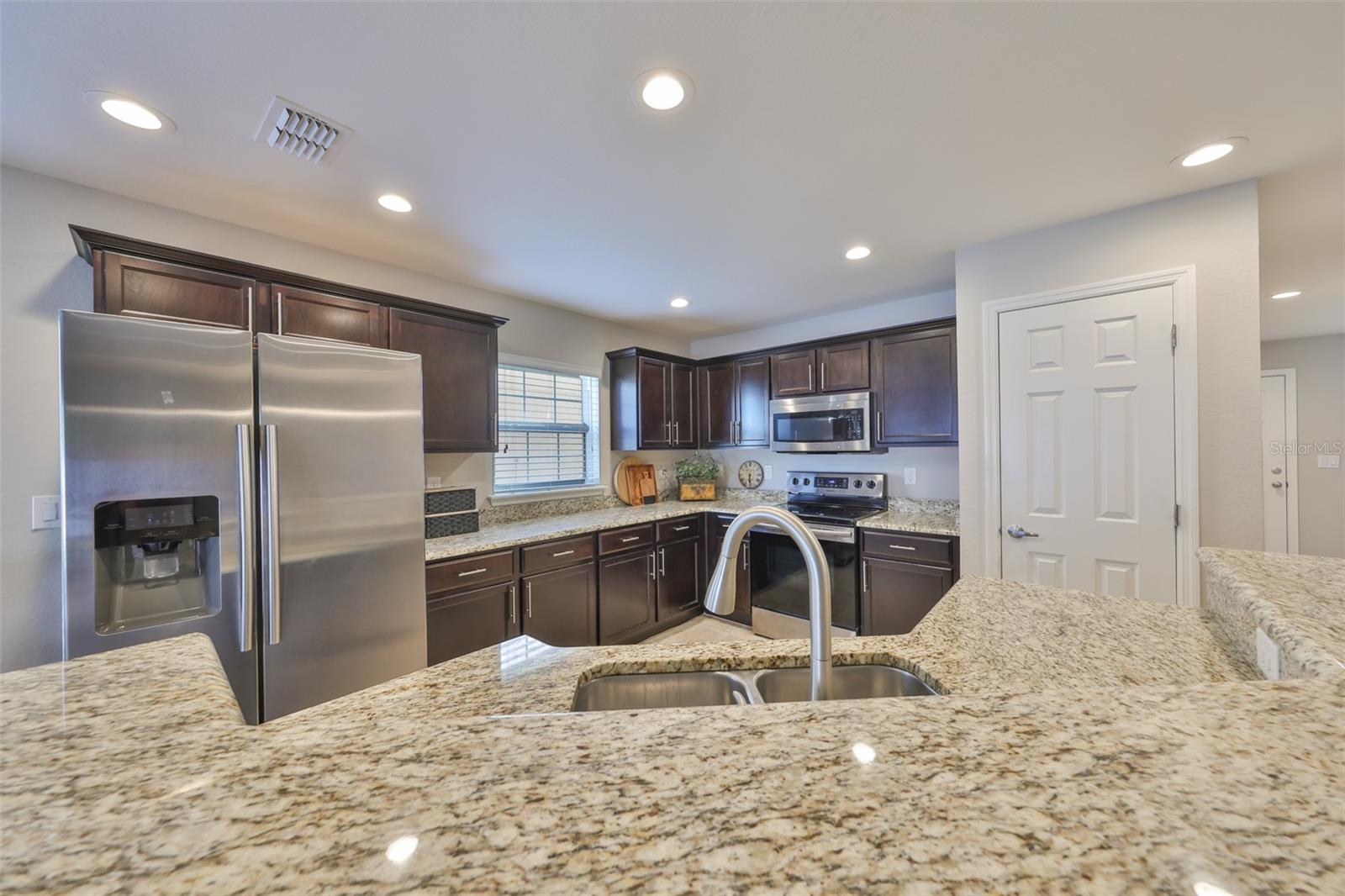 7134 MERLOT SIENNA AVE photo 3
