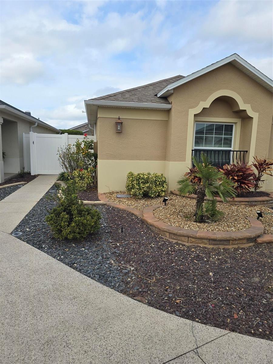3362 SEBASTION AVE photo 4