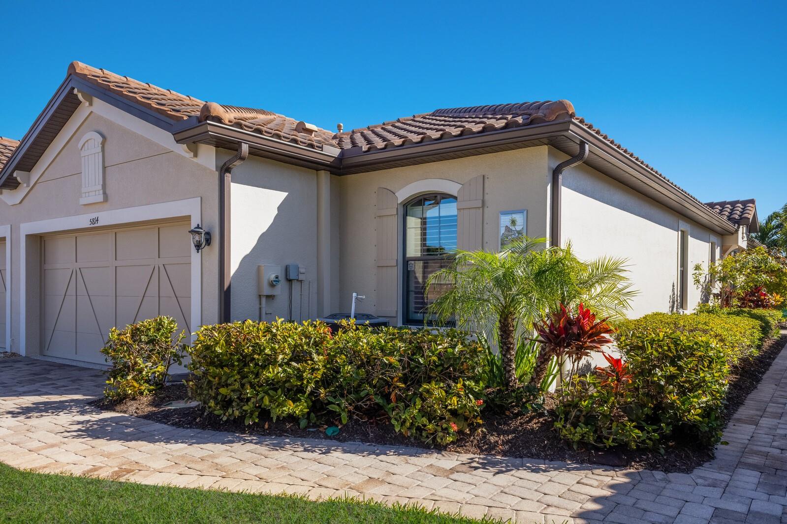 5814 CAVANO DR photo 2