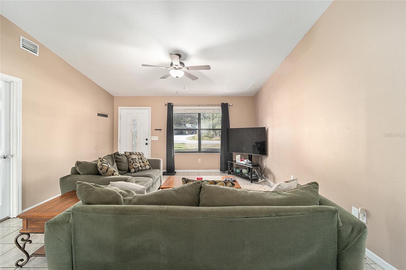 18 PINE CIRCLE DR photo 5