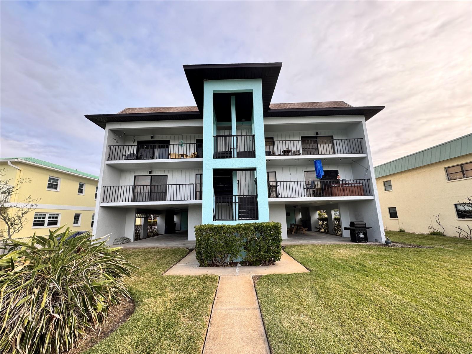 12080 CAPRI CIR S #102 photo 5