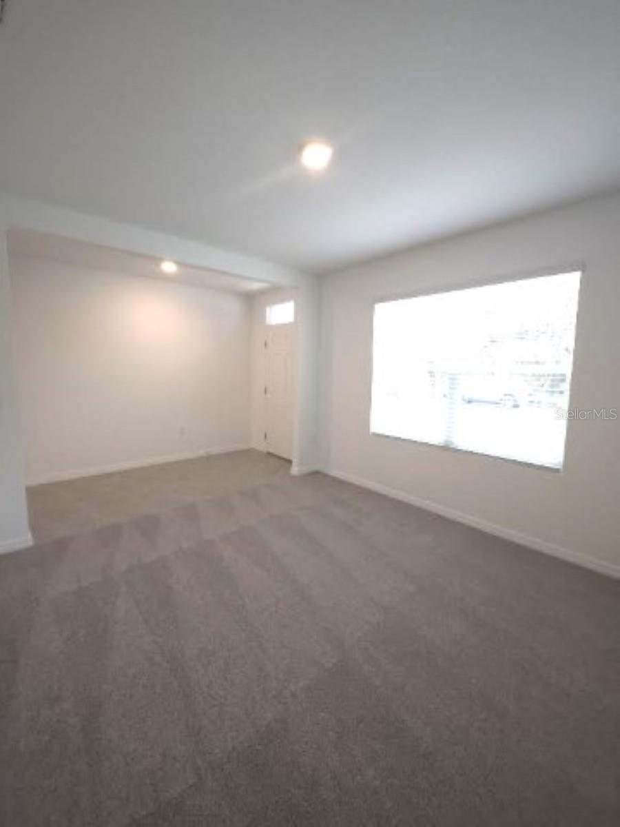 35589 LOCKMAN WAY photo 4