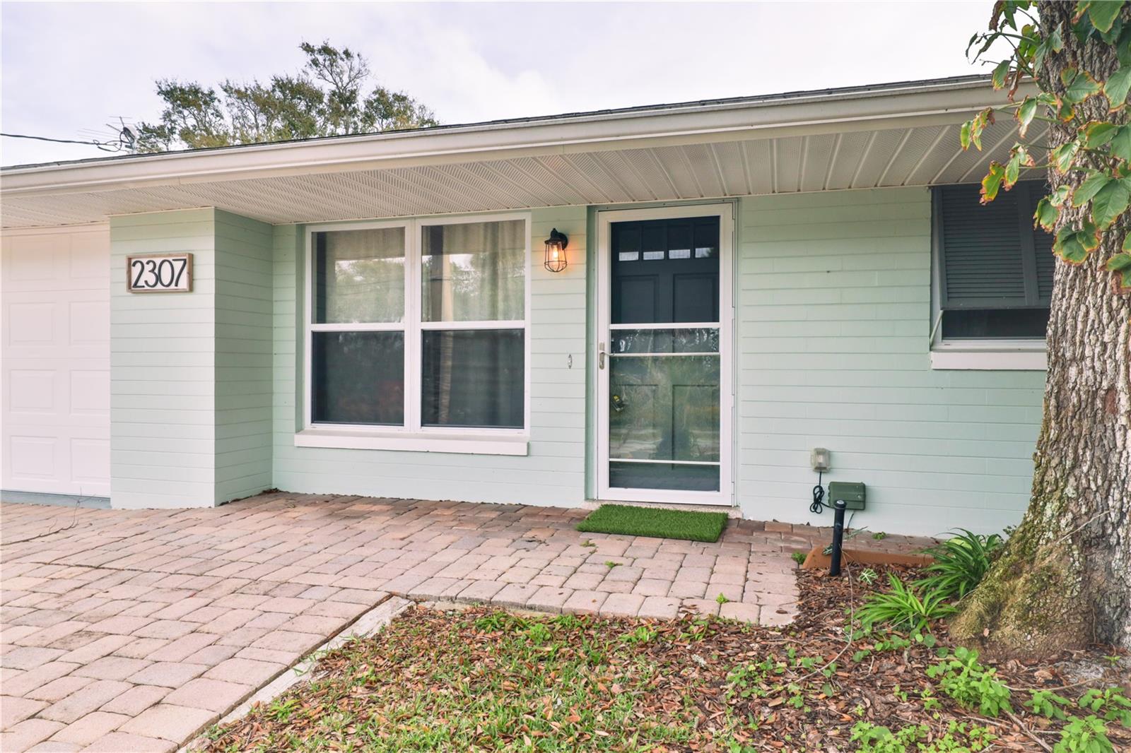 2307 SAXON DR photo 3
