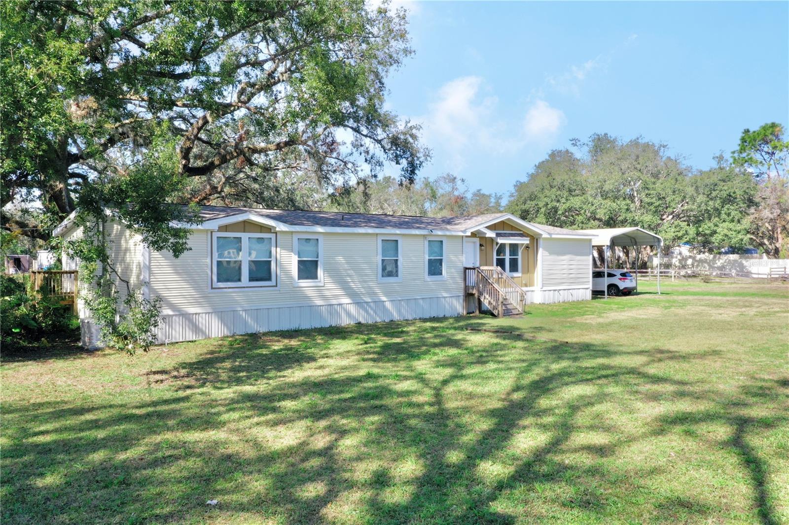 3735 AUTUMN PALM DR photo 2