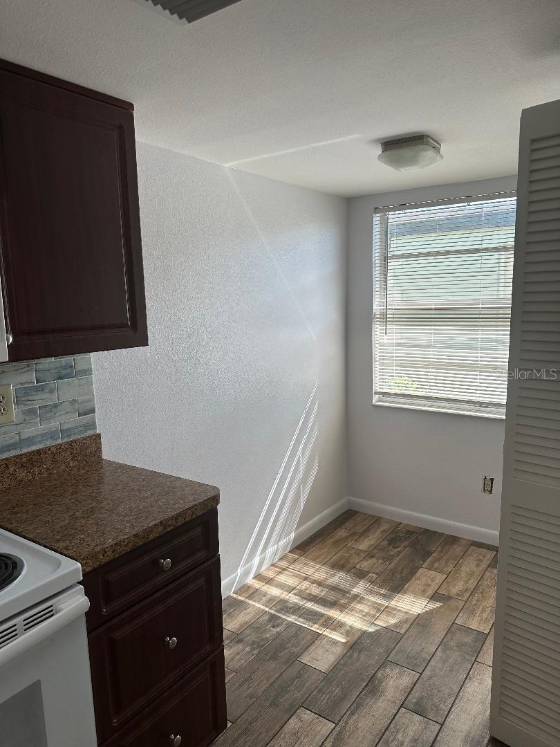 3411 TEESIDE DR #3411 photo 2