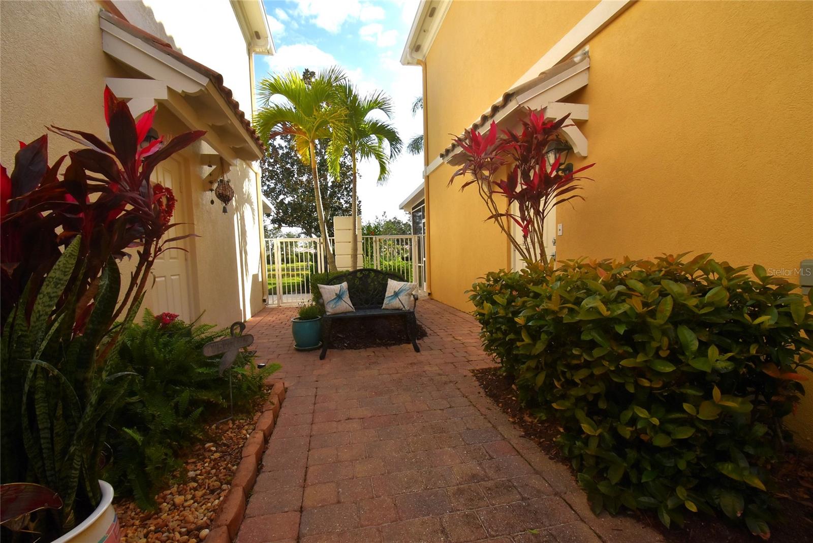 7624 BERGAMO AVE #4B photo 2