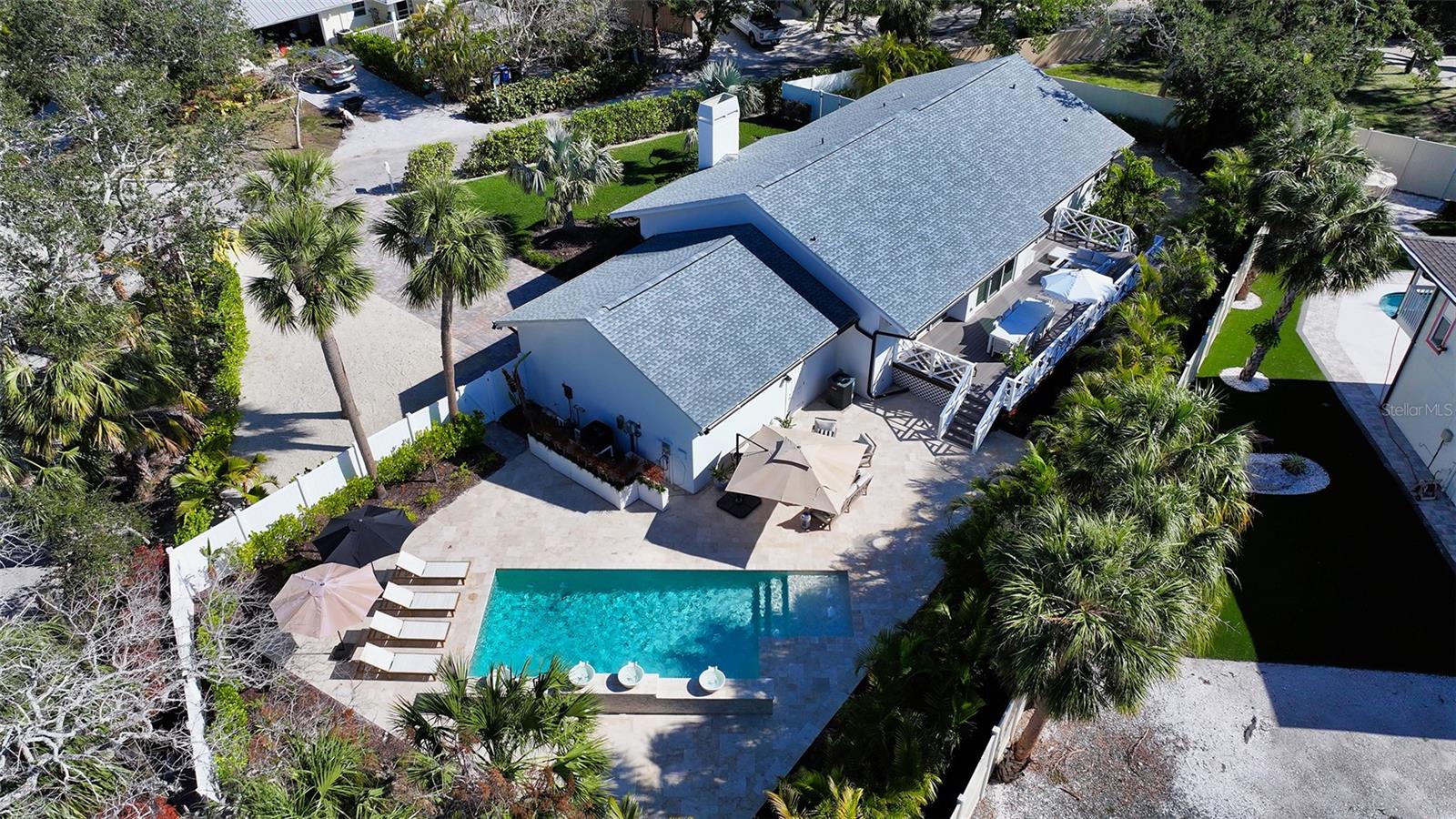 1302 ROBERTS BAY LN photo 4