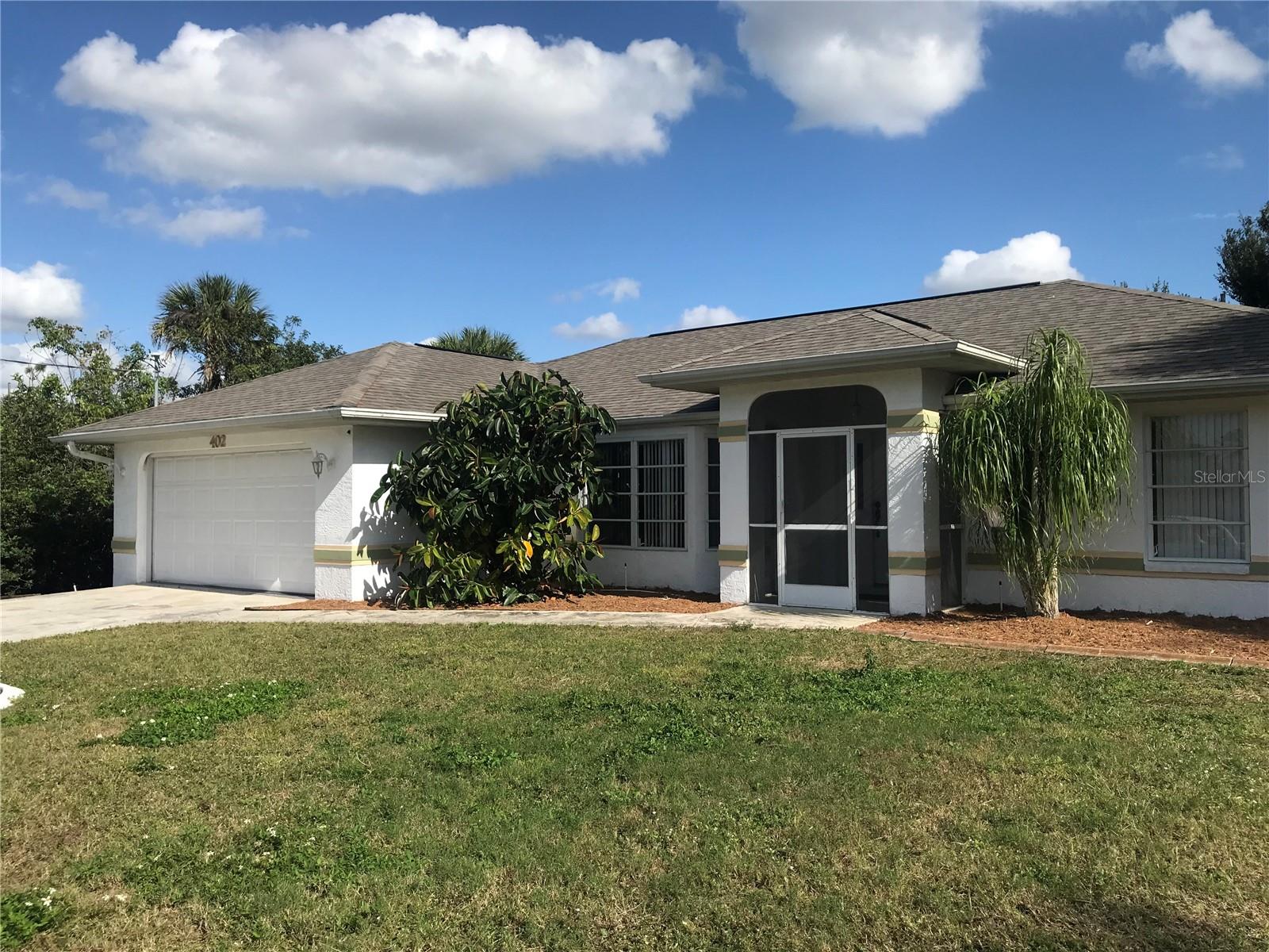 402 LOMOND DR photo 3