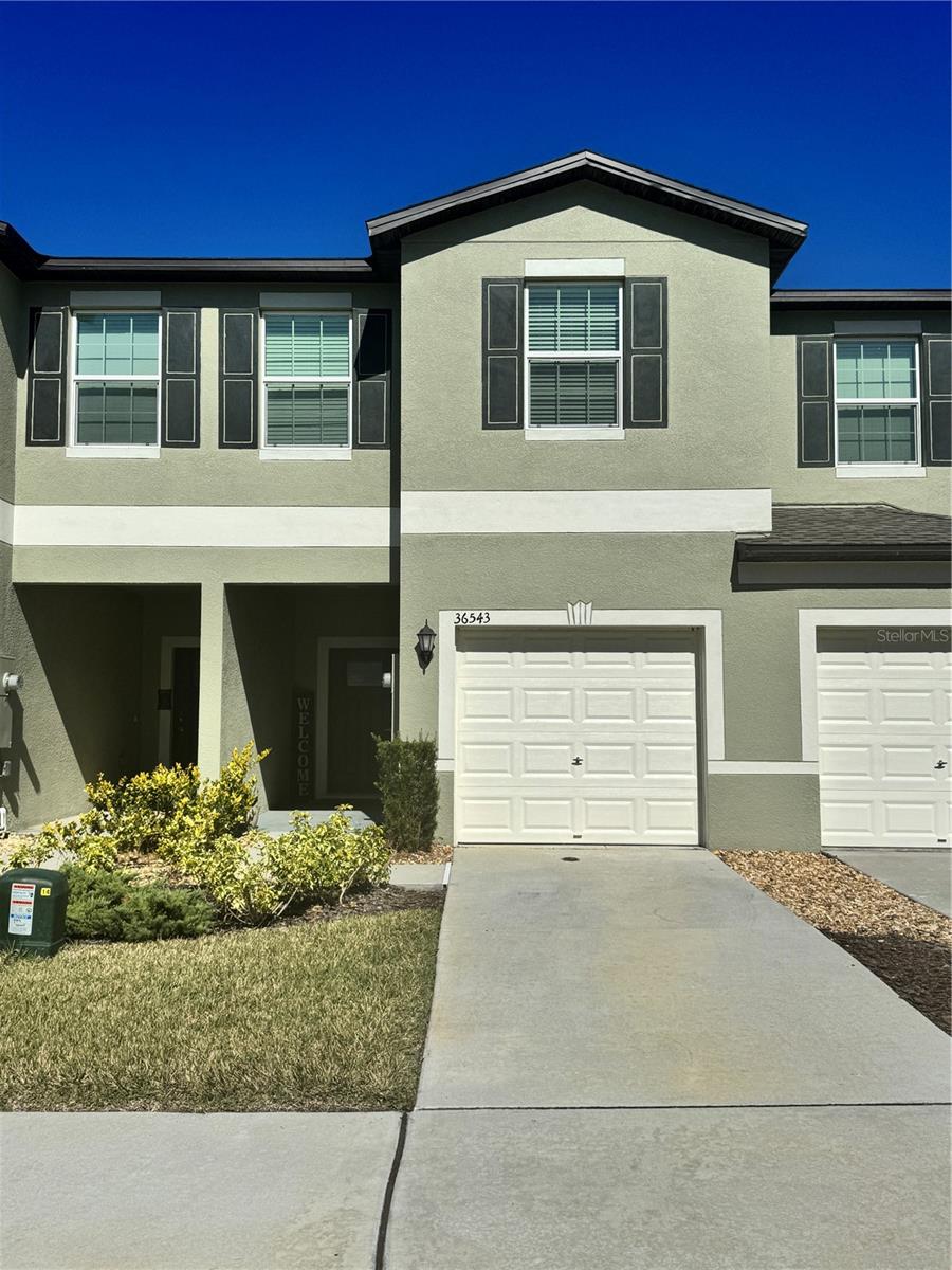 36543 GARDEN WALL WAY