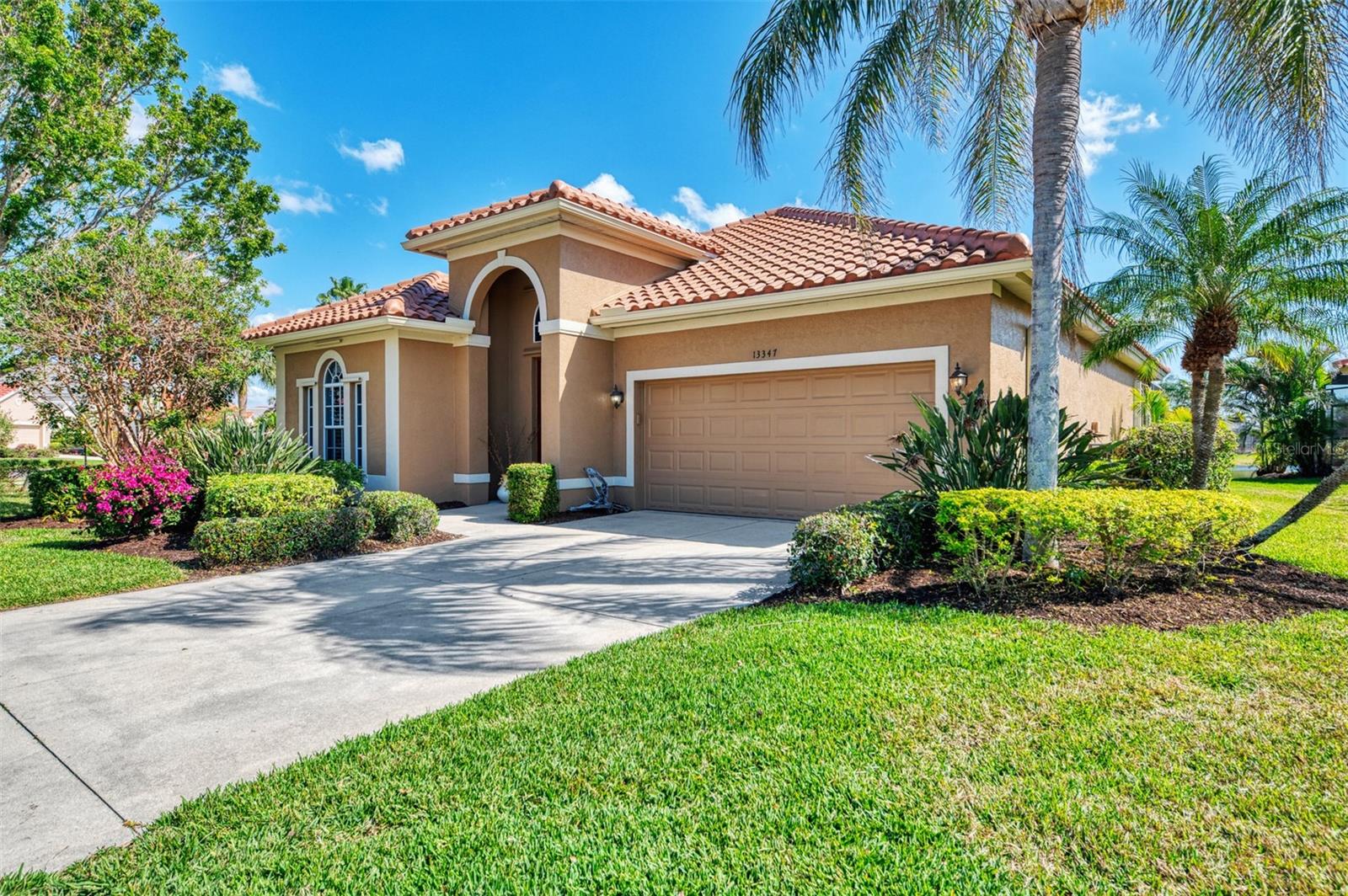 13347 GOLF POINTE DR photo 3