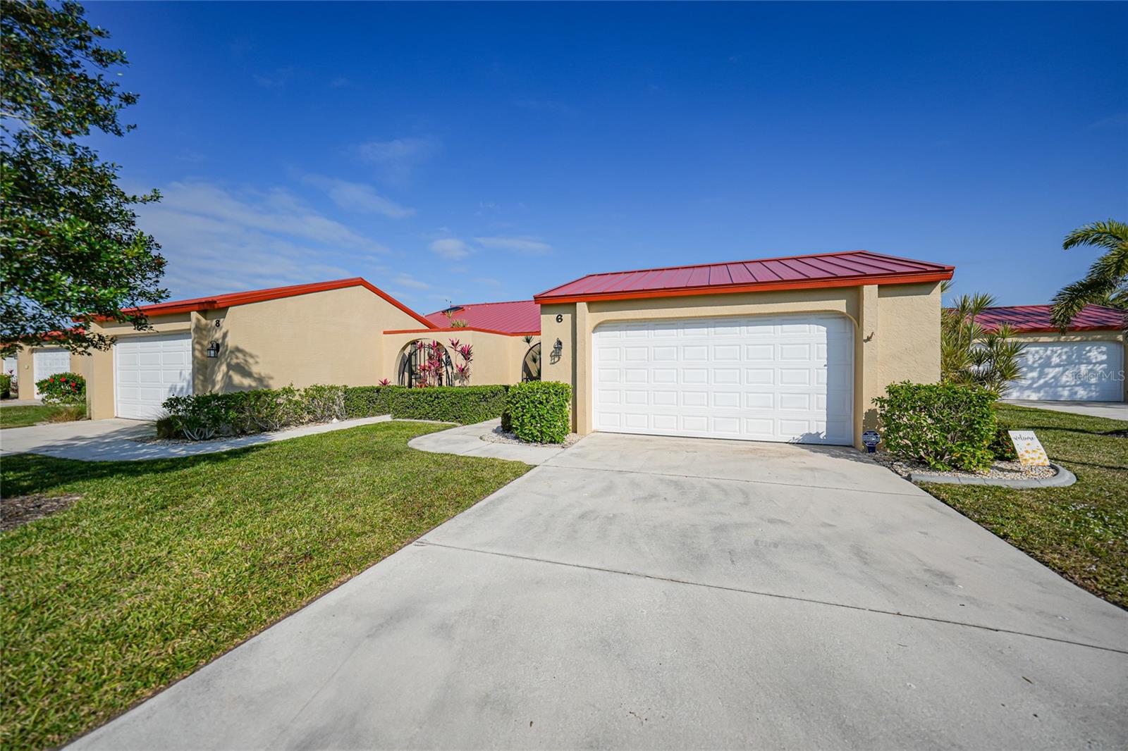 1890 DEBORAH DR #6 photo 2