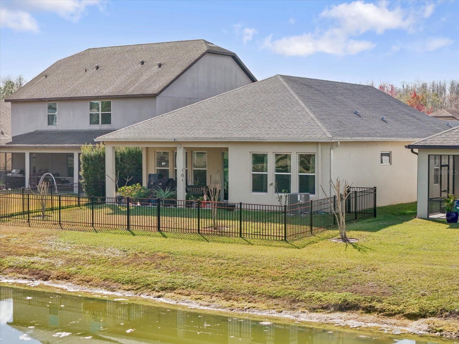 4927 ROLLING GREEN DR photo 3