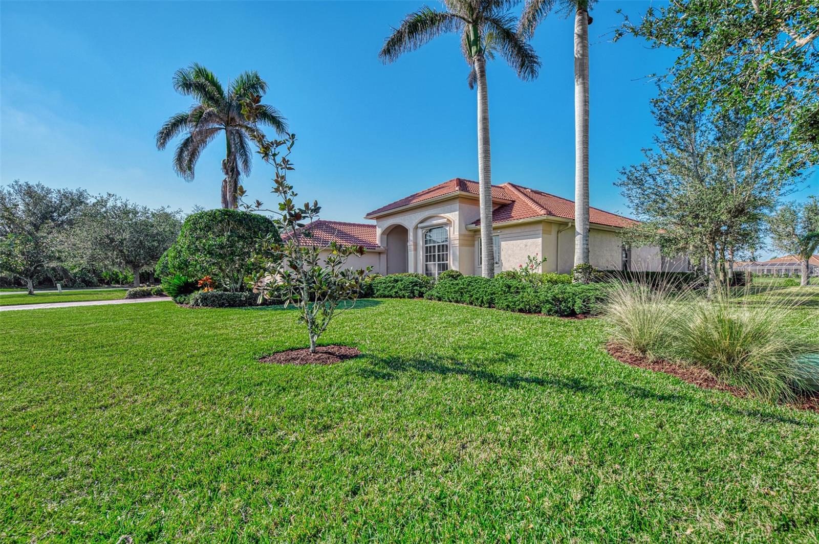 14405 SILVER LAKES CIR photo 2