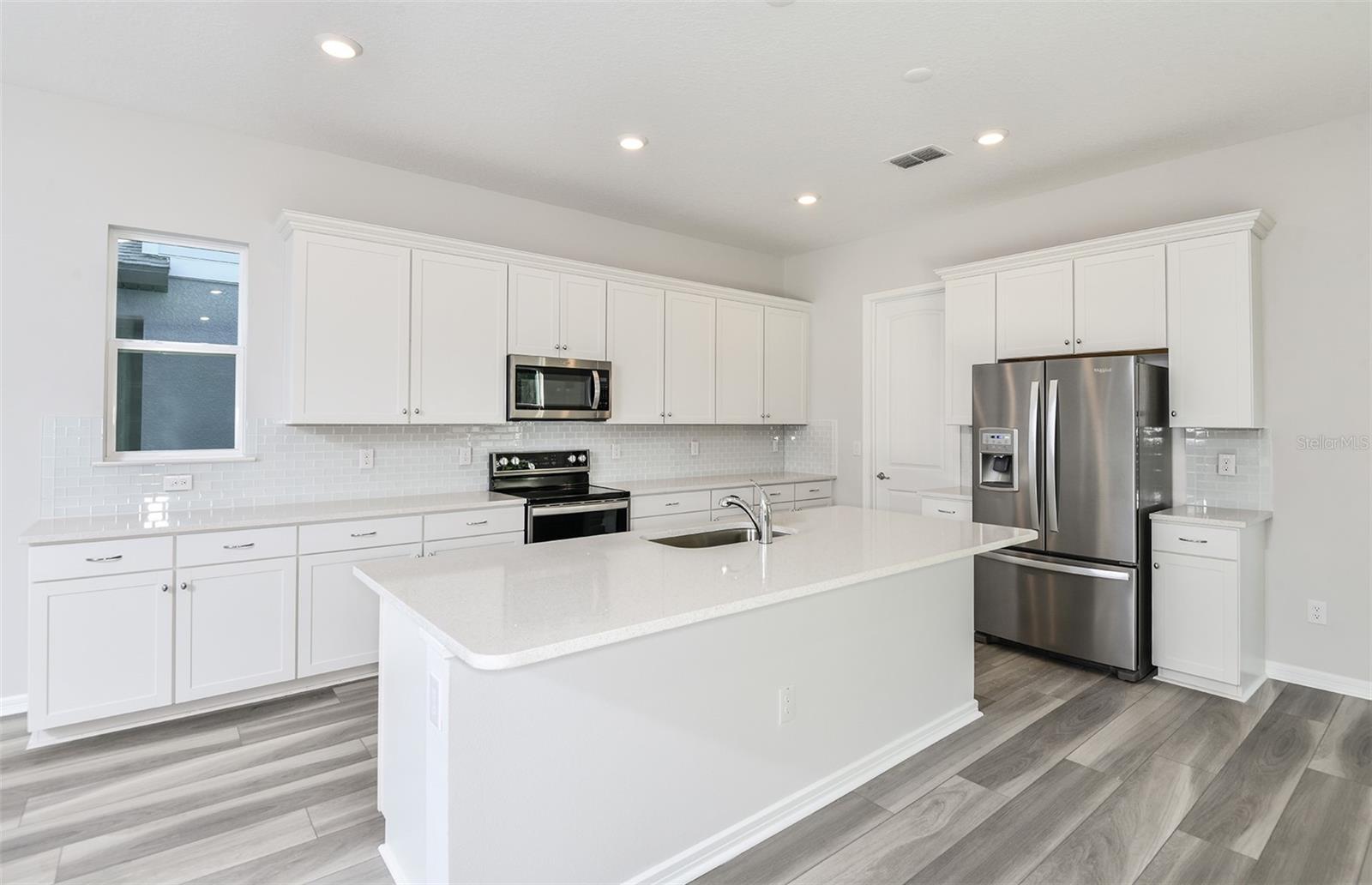 1141 KISTNA DR photo 3