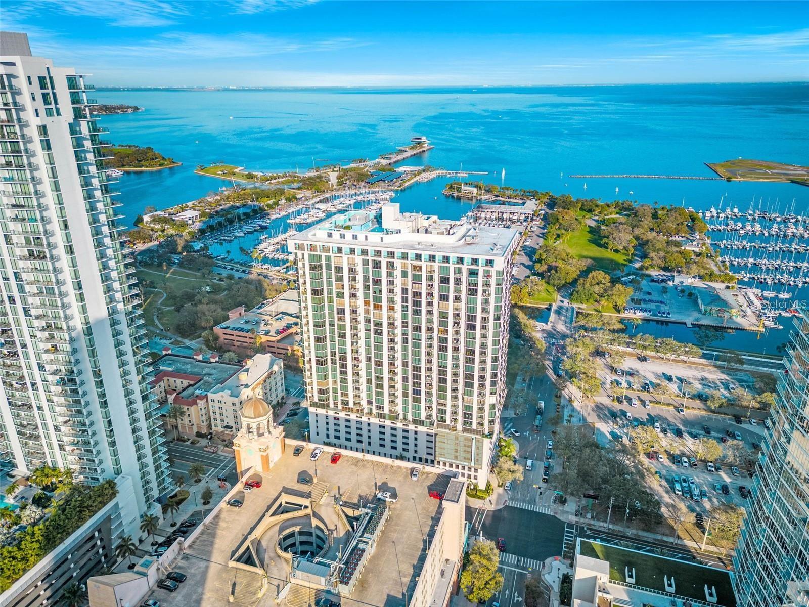 1 BEACH DR SE #1206 photo 2