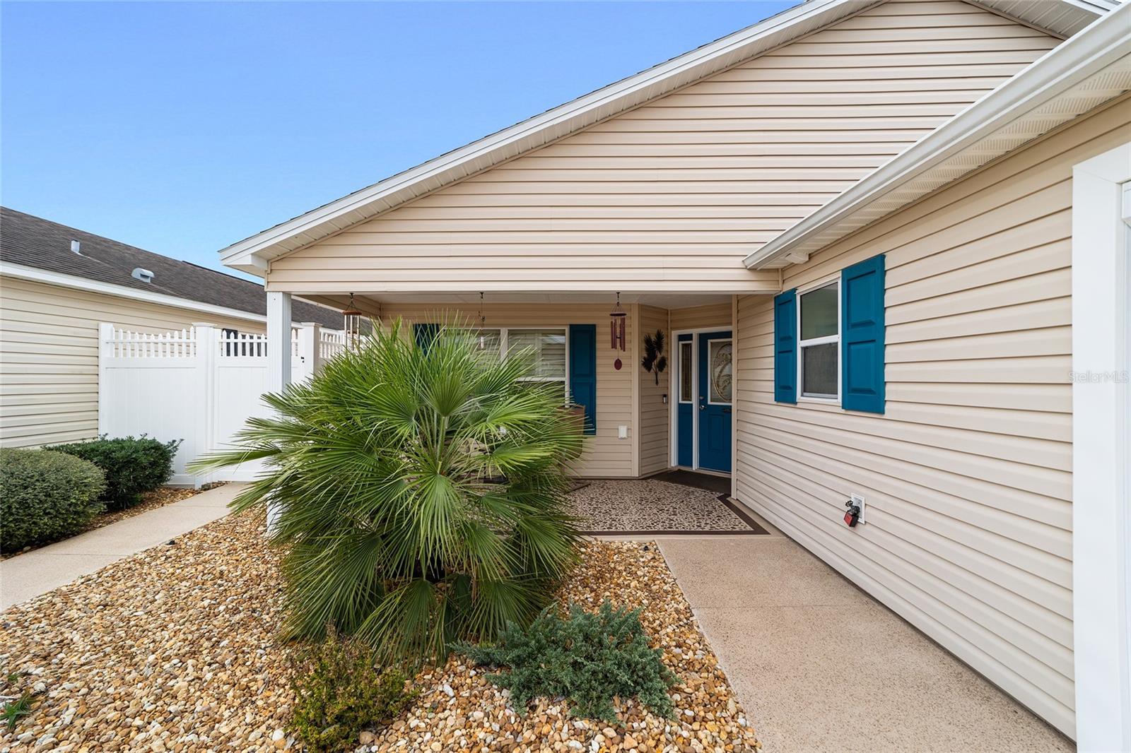 2222 SOUTHWOOD DR photo 4