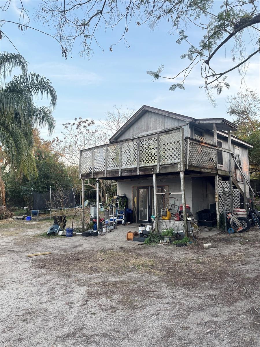 310 LAKE AVE photo 4