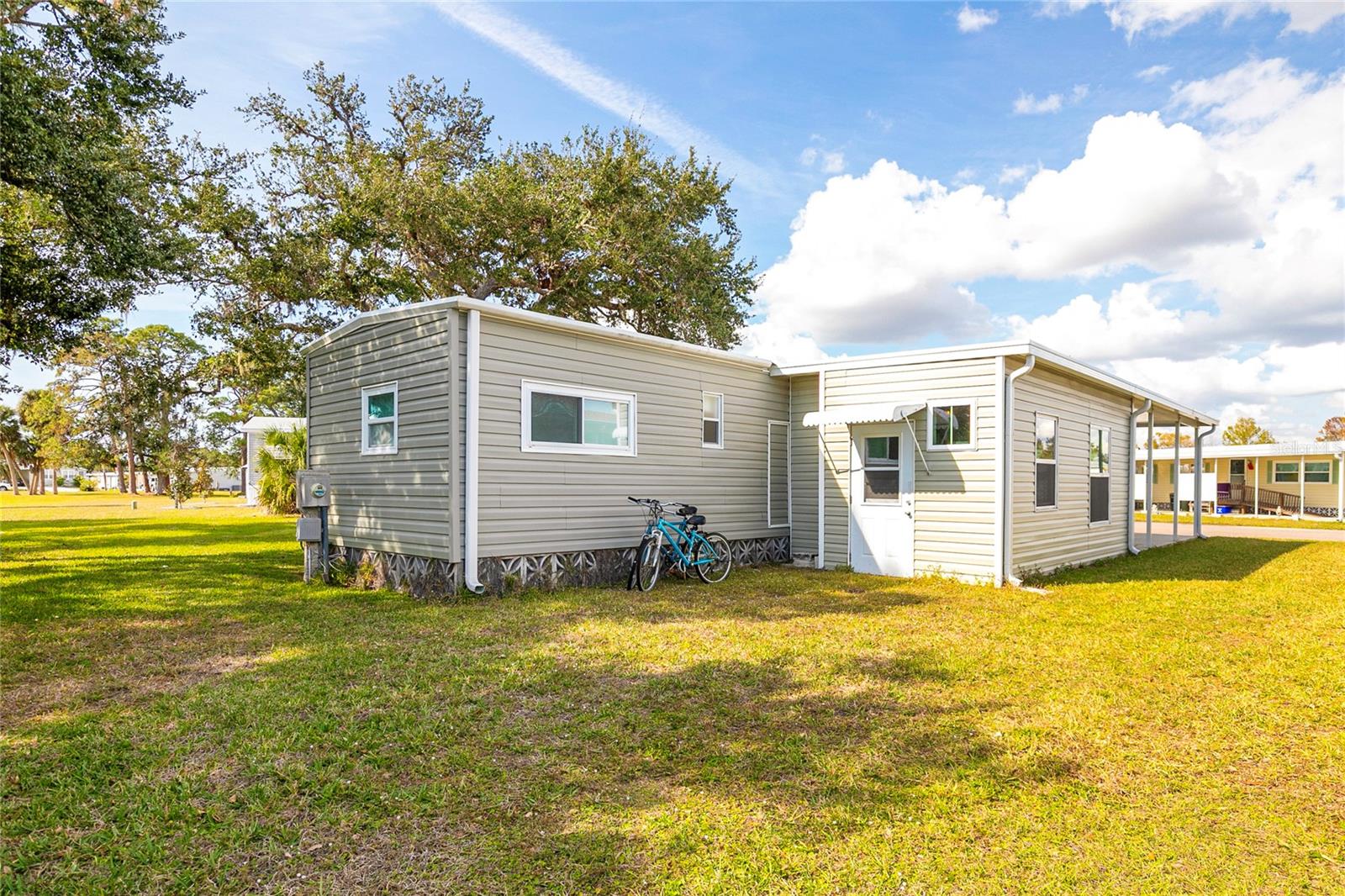6462 HAELE CT photo 5