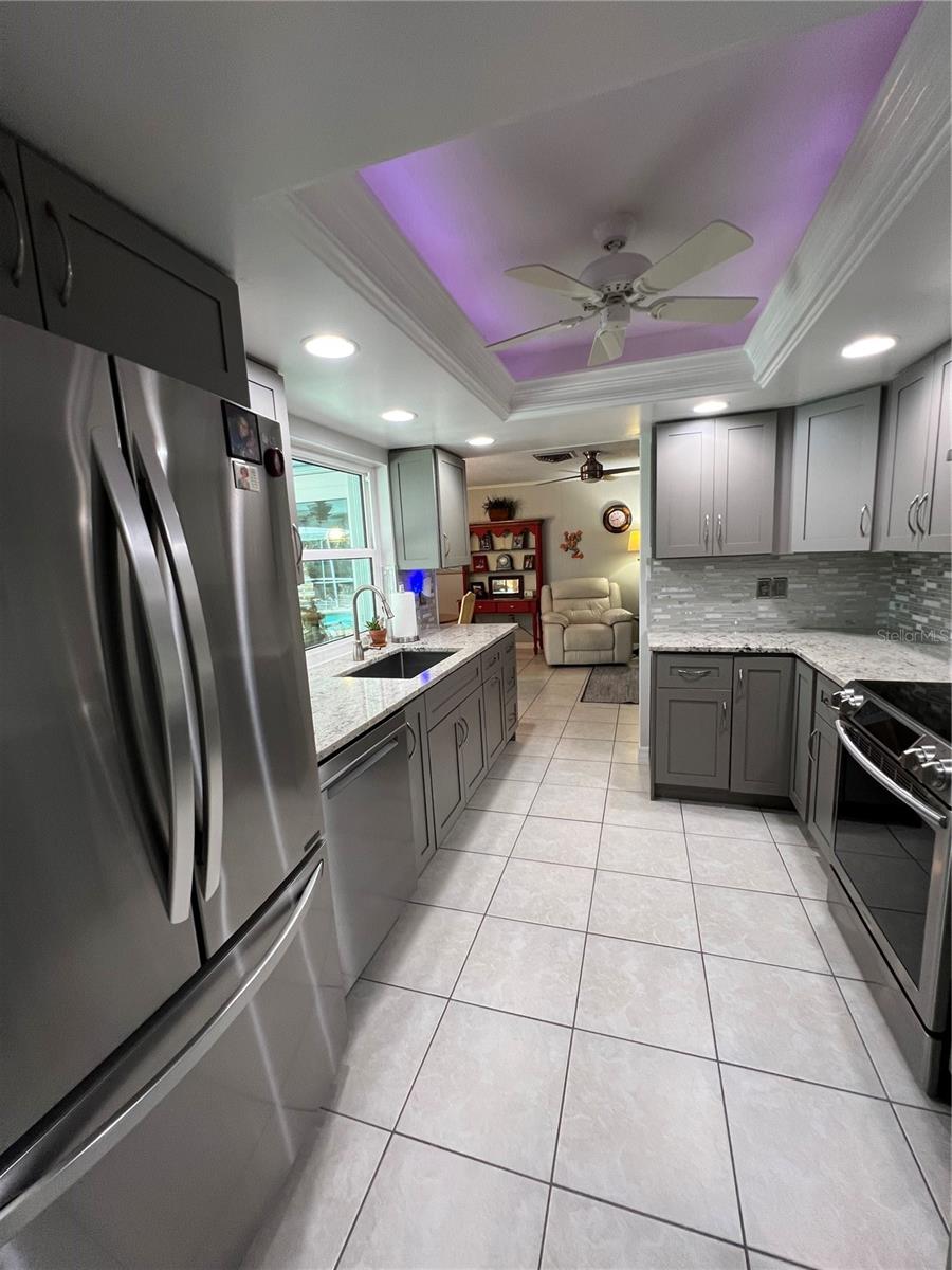 2930 TUCKERSTOWN DR photo 4