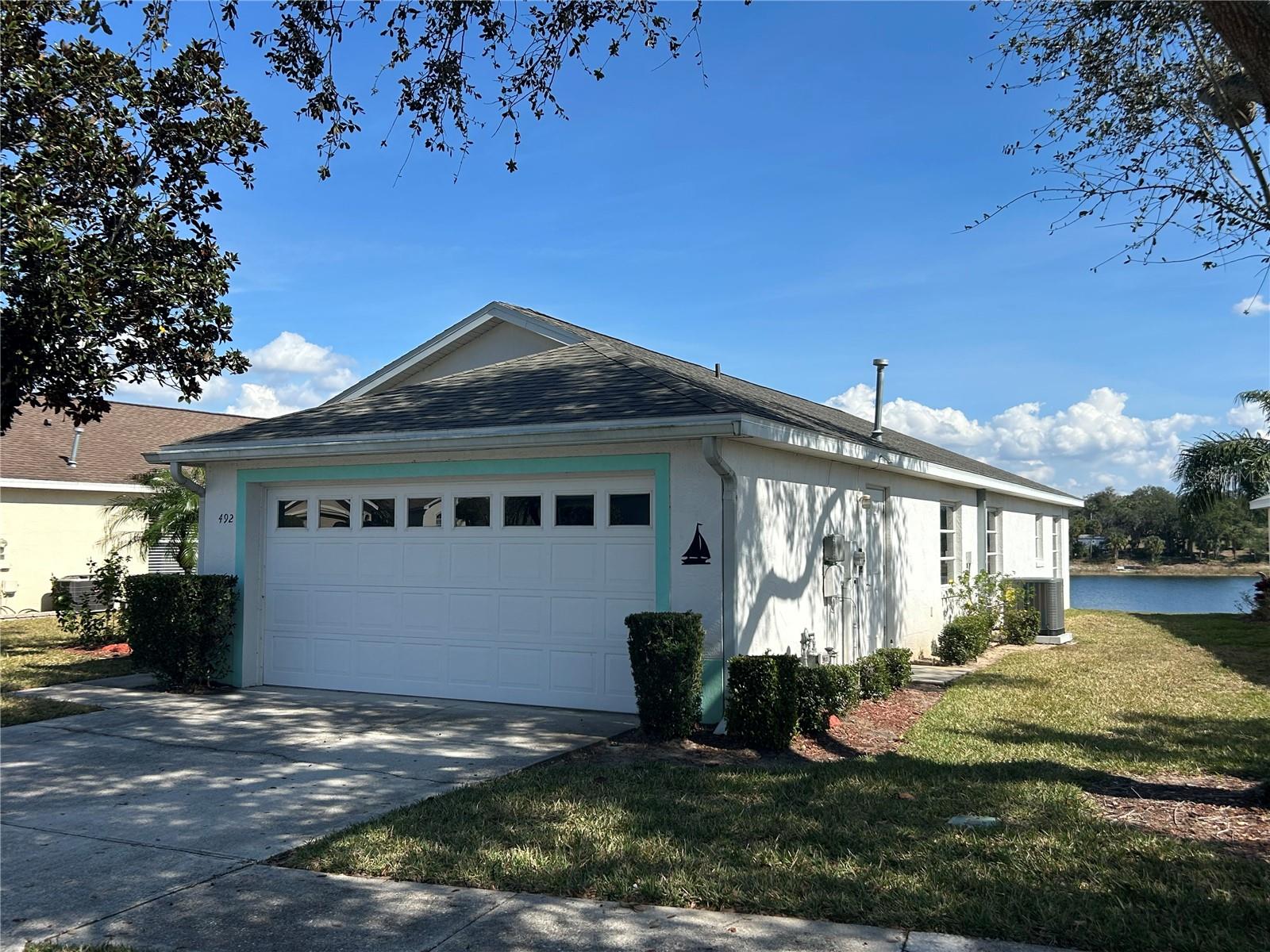 492 LAKE SUZANNE DR