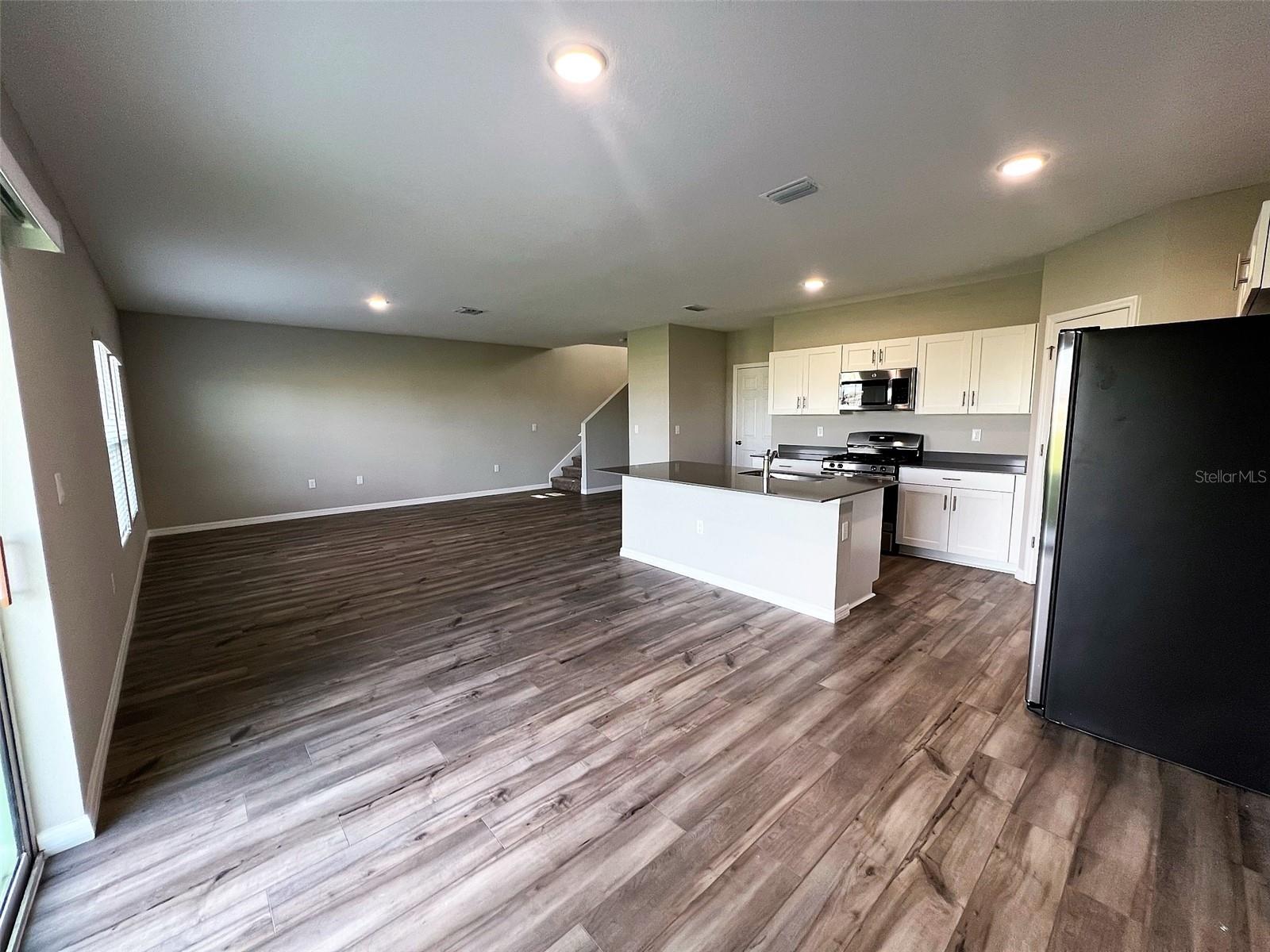 5432 SUMMER SUNSET DR photo 3