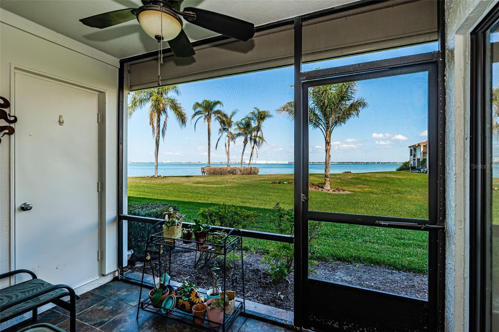 6211 SUN BLVD #115 — home for sale