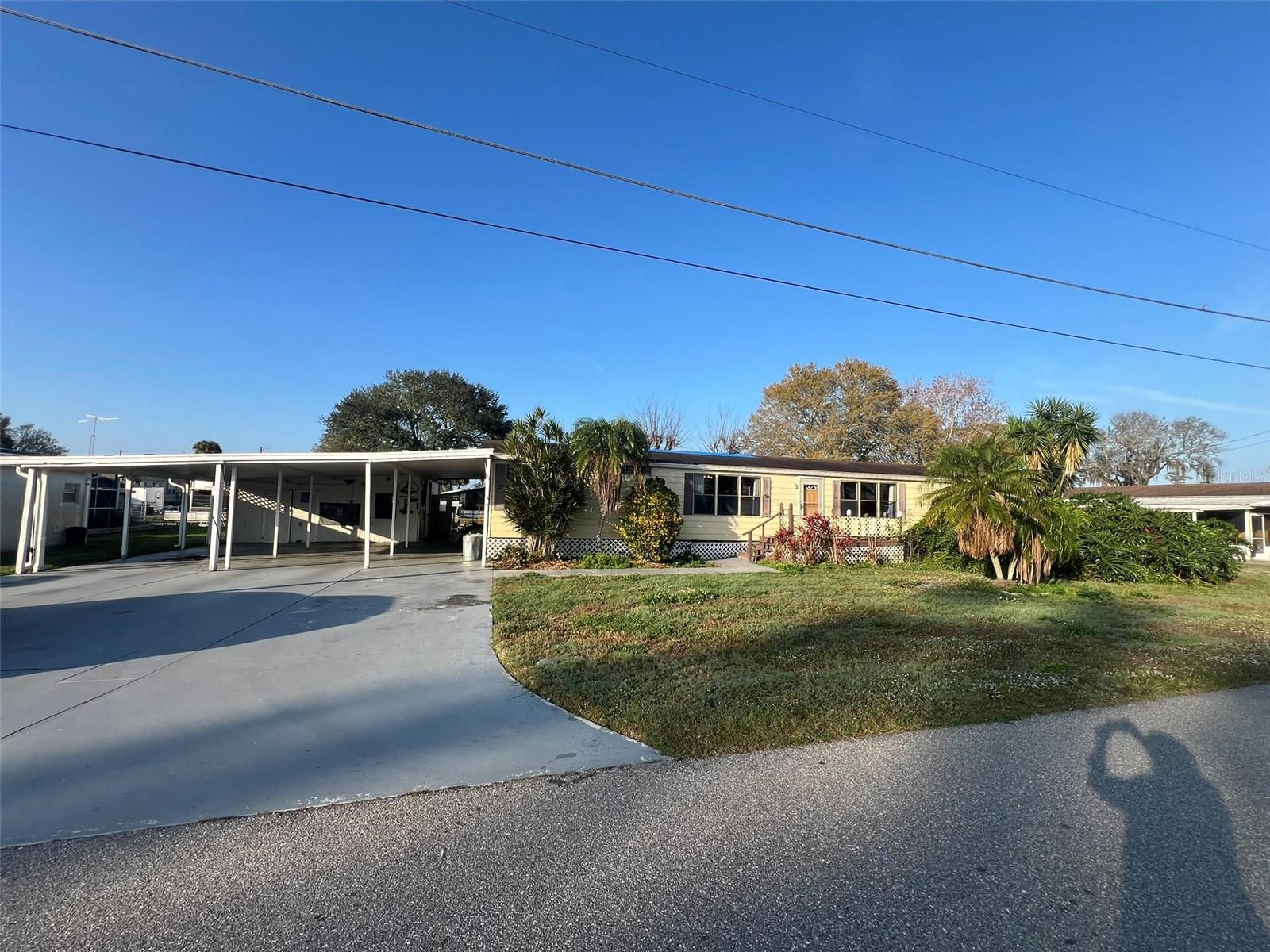 1472 CHOBEE ST photo 2
