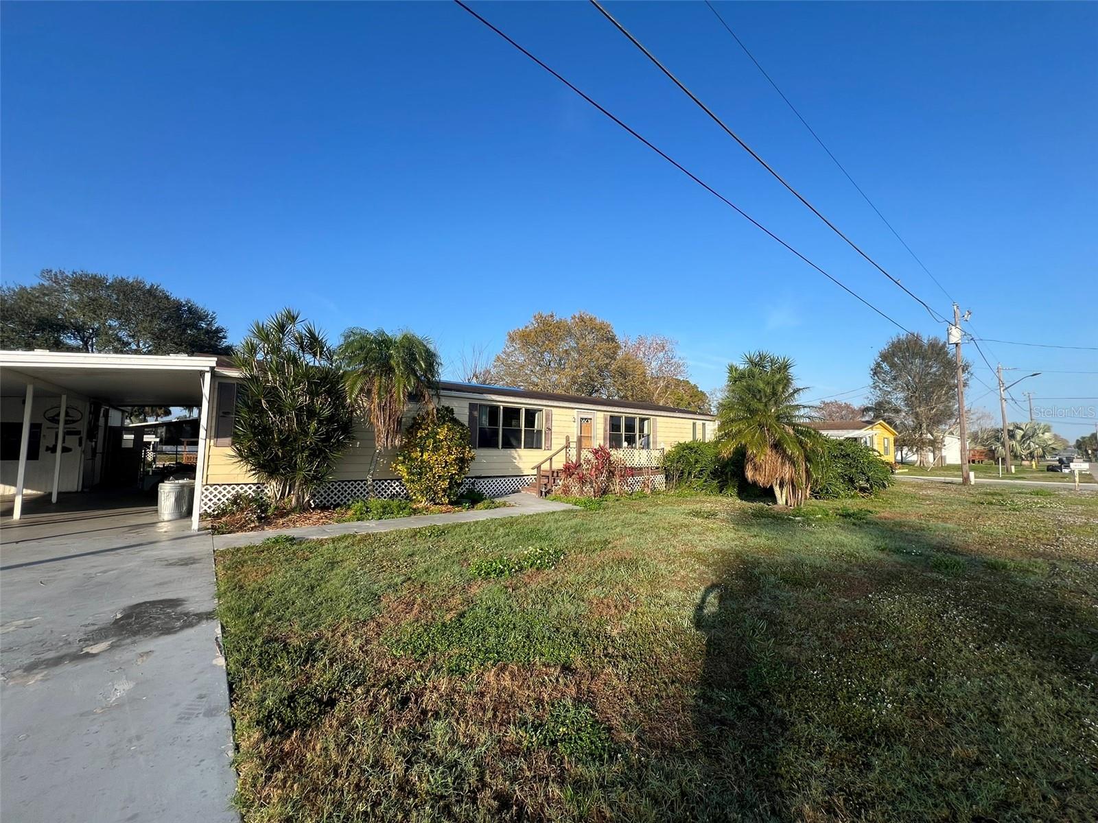 1472 CHOBEE ST photo 3