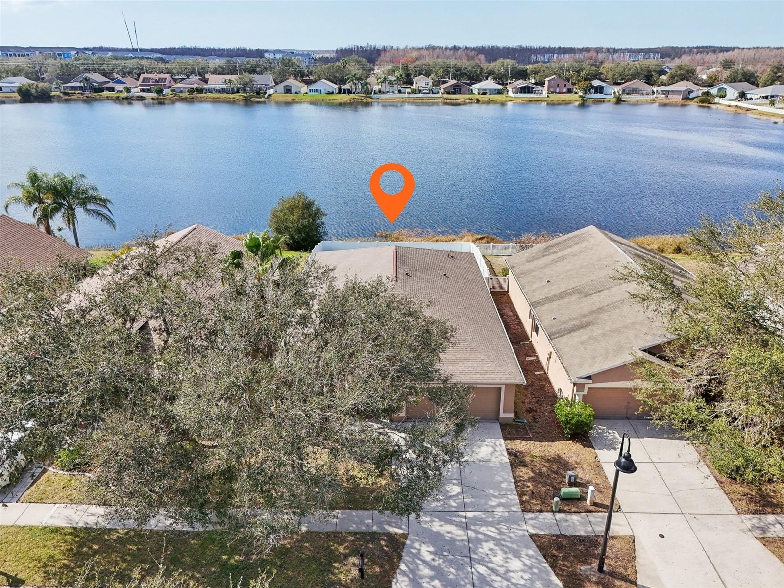 2811 BUTTERFLY LANDING DR photo 2