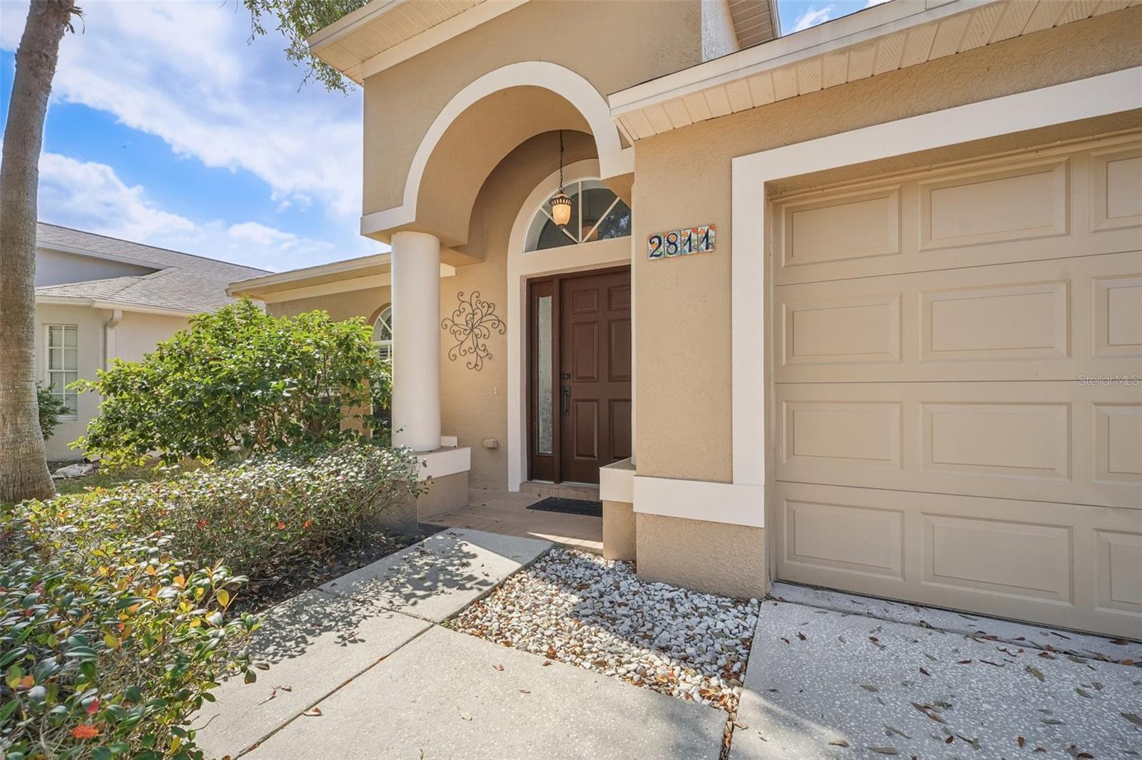 2811 BUTTERFLY LANDING DR photo 3