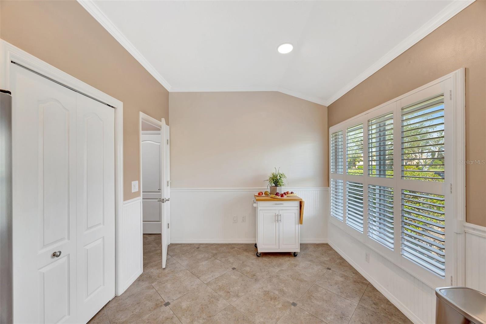 3872 MIRA LAGO DR photo 5