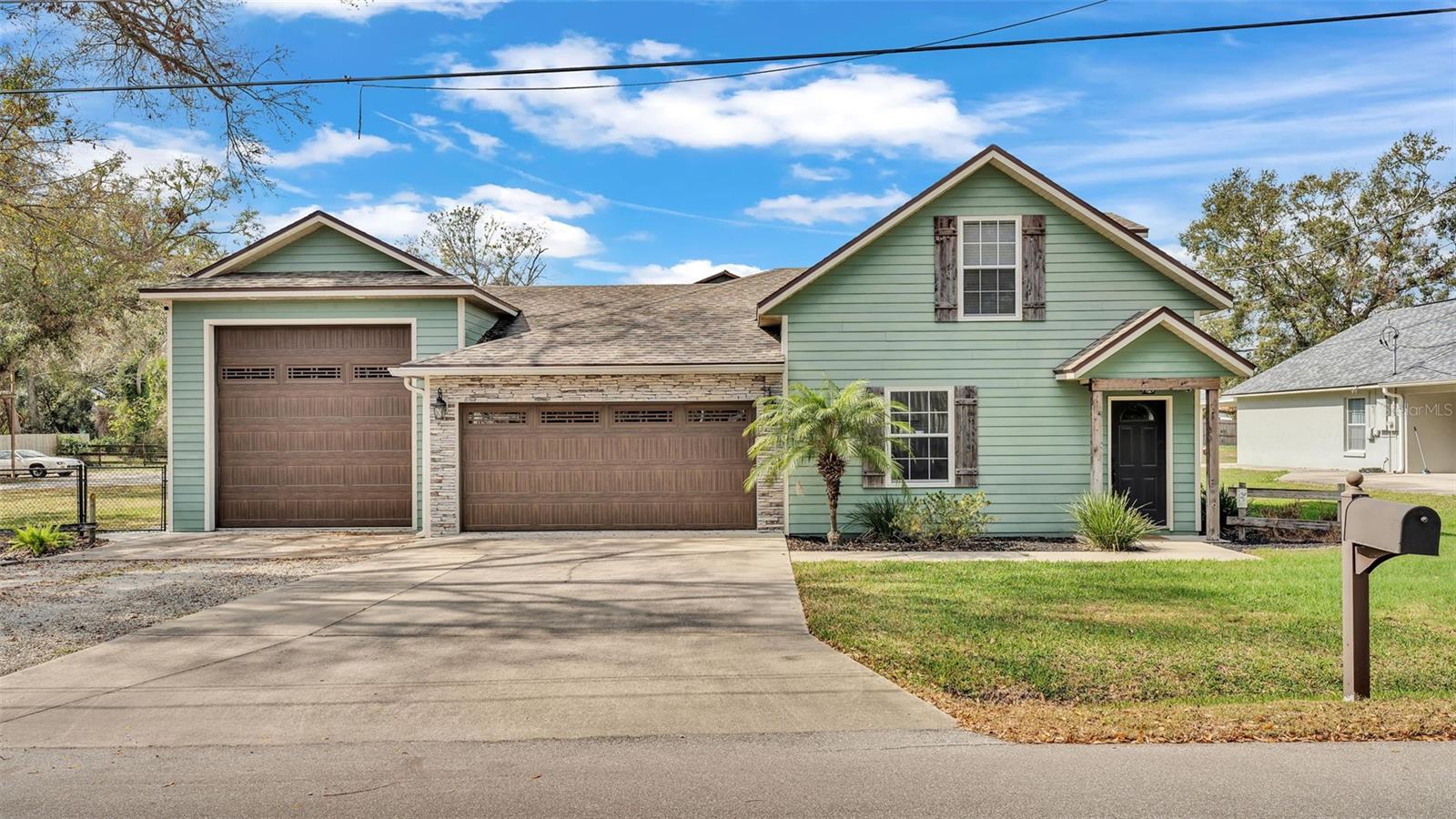 Single Family Residence