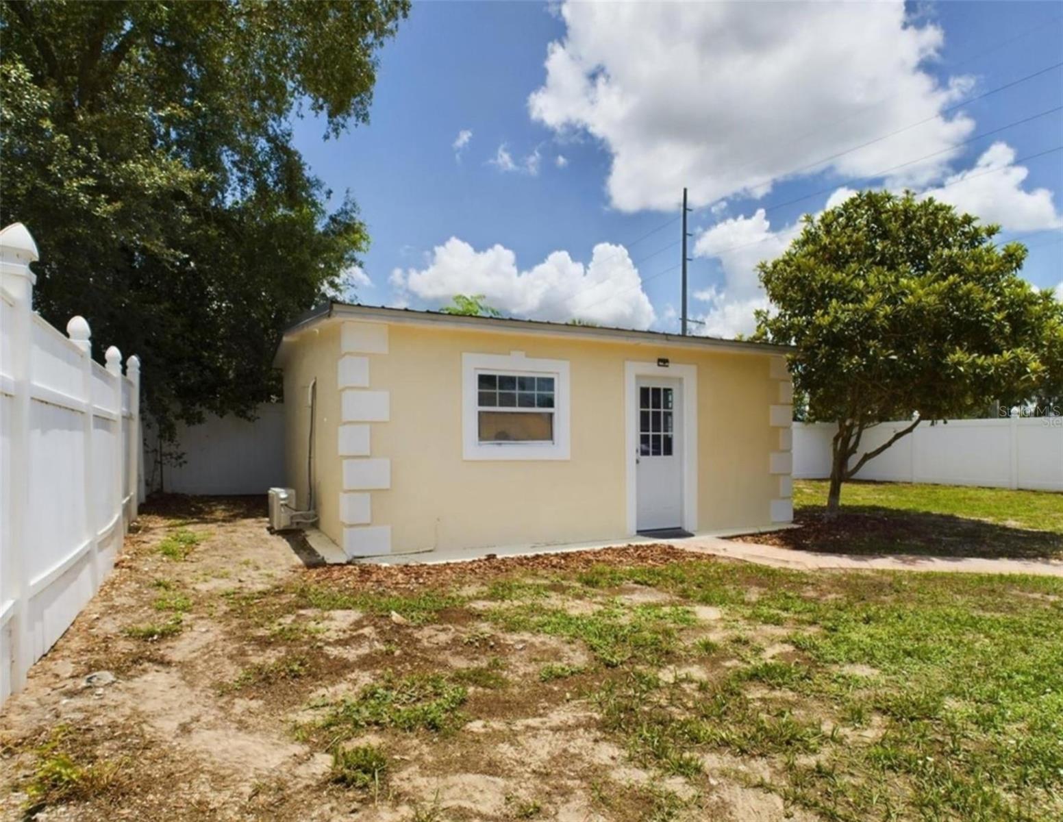 Single Family Residence