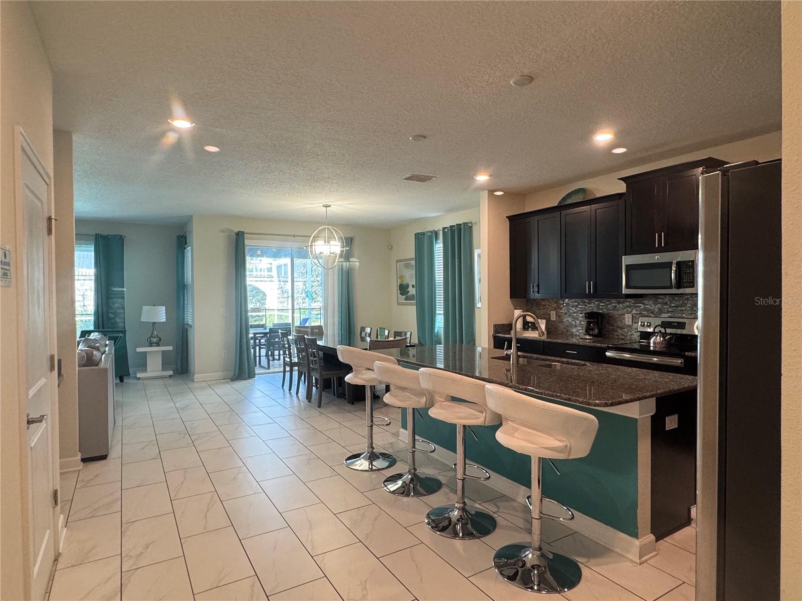1580 TEMPO LN photo 3