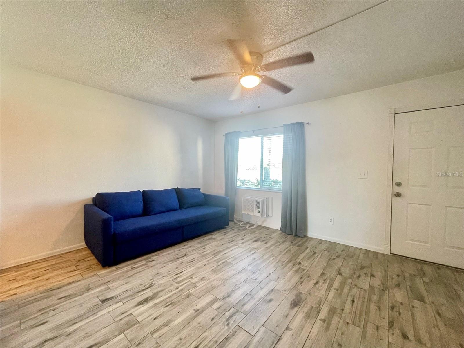 4139 DOLPHIN DR photo 4