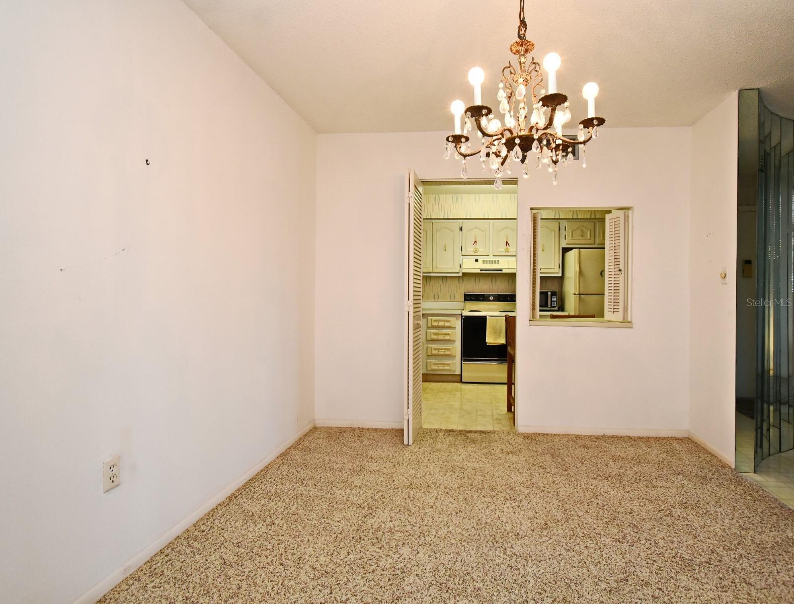 536 ORANGE DR #16 photo 3