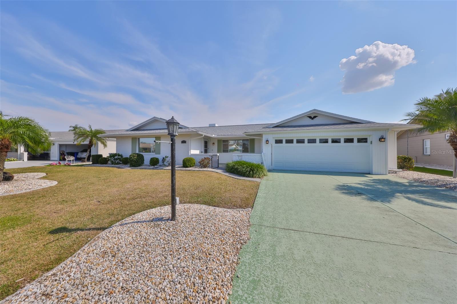 1509 BLACKSTONE CIR photo 2