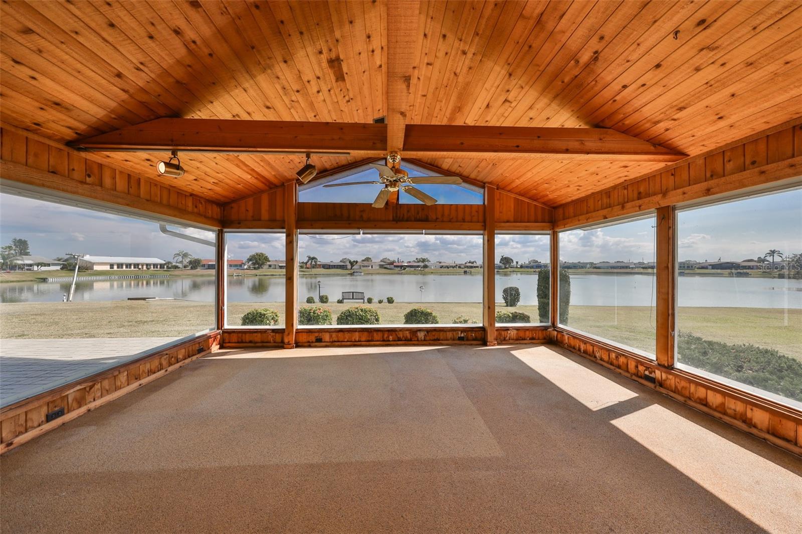 1509 BLACKSTONE CIR photo 5