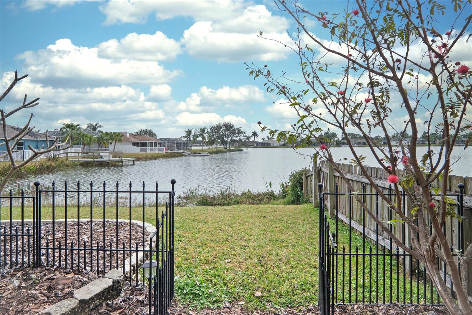 6531 CLAIR SHORE DR photo 2